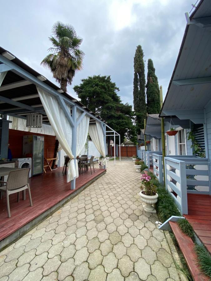 Эко Домики У Моря В Гаграх Gagry Exterior photo